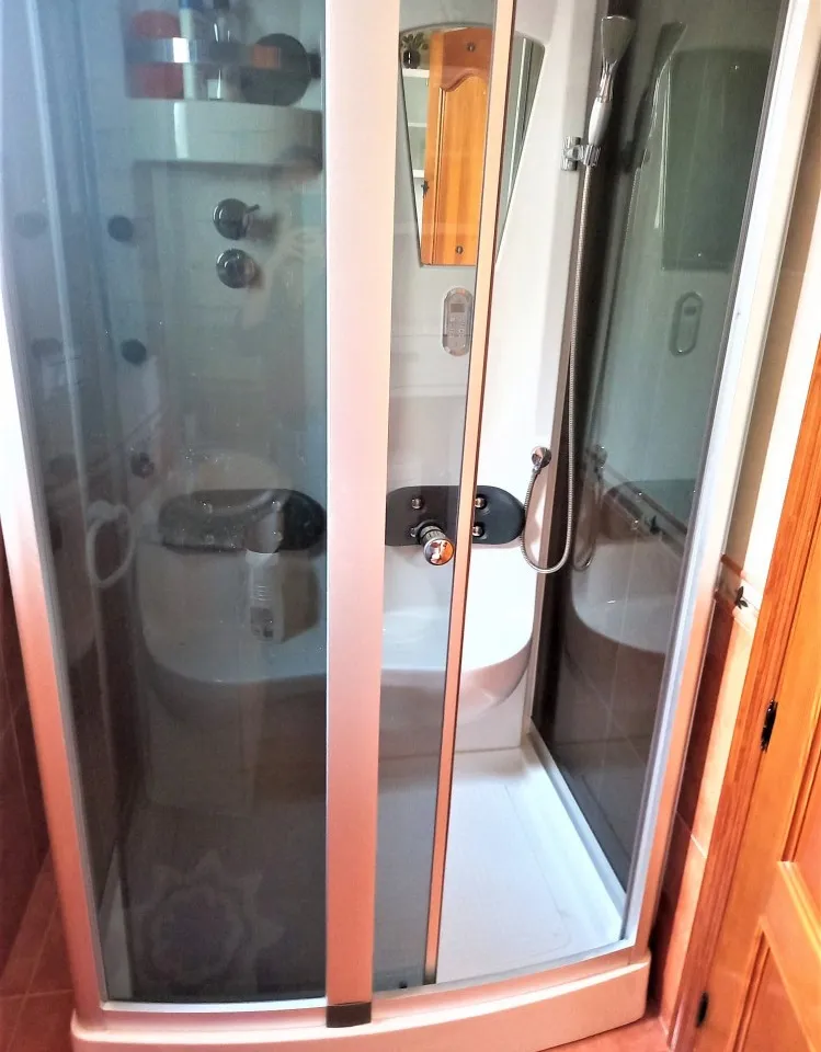 d9edb02f-b936-4323-afbc-bd1a210adad7