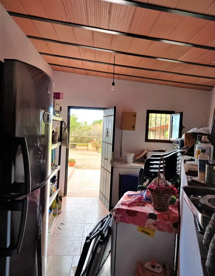 f598c4a0-871c-479e-9c7f-9f8de1051546