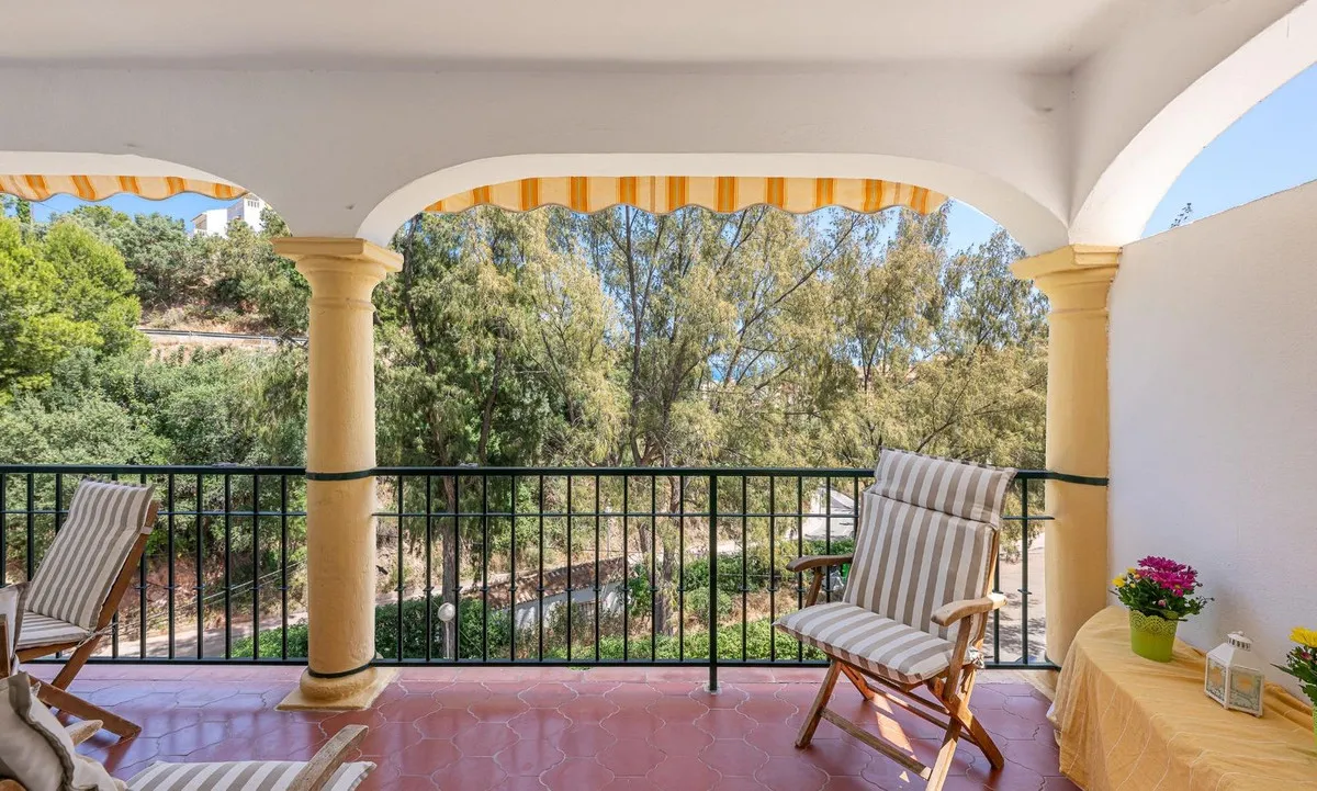 2111998b-63c0-42e3-8e56-7a0216e5ab5e