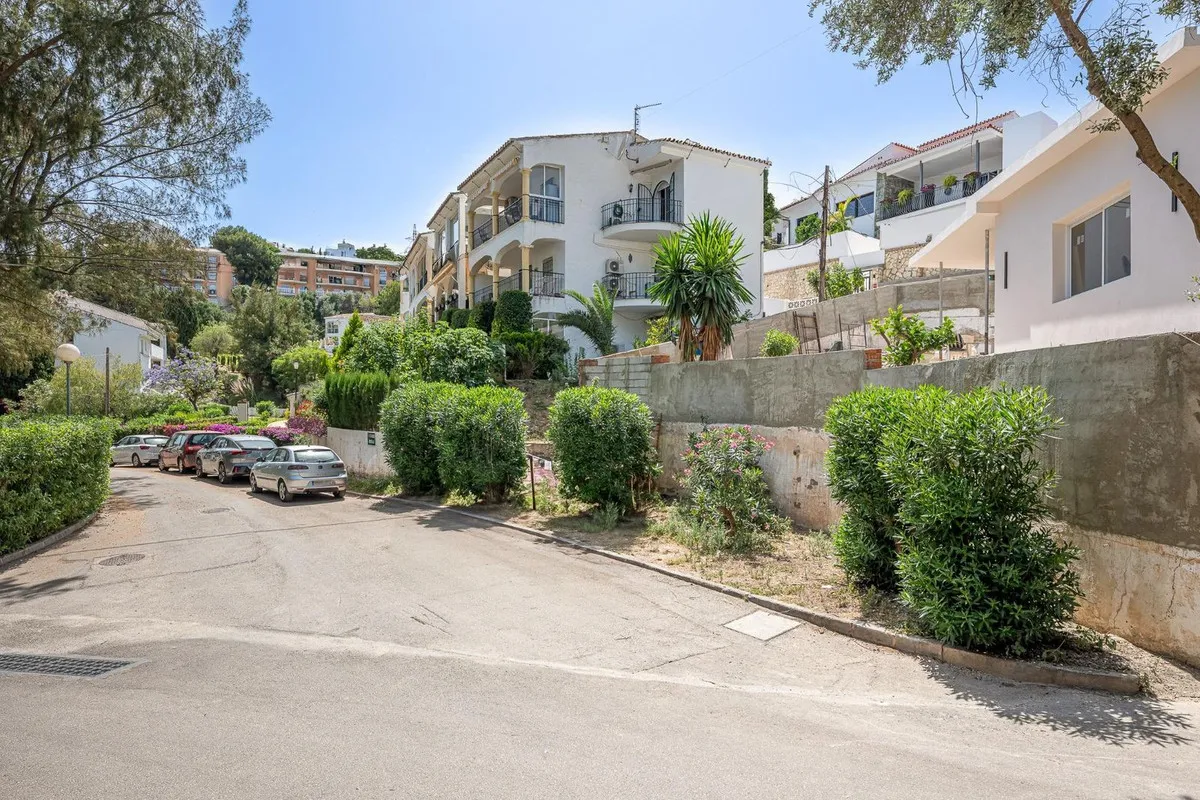 89563cca-fbd0-488d-8bf2-bb424bfaf5c6