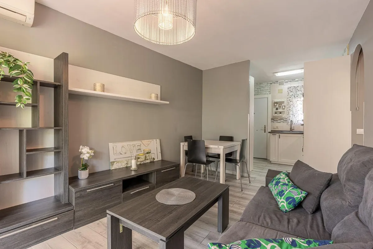 8a49b8bc-610d-4f2c-aa38-2ce32c51d296