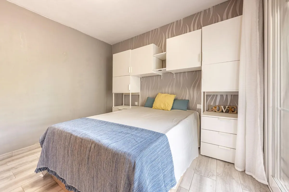 d4ad4395-919a-42ea-8f19-78427b4580ff