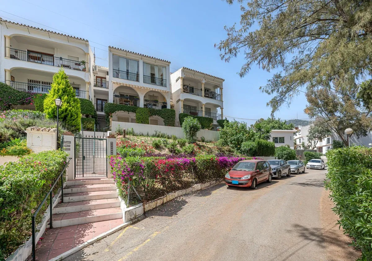 dd385a6f-0606-489e-85ef-555add172caf