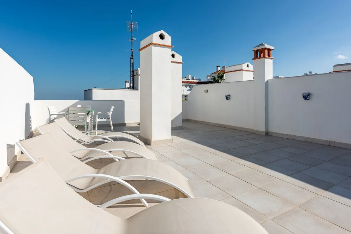 1c099b7d-0997-43e6-900c-0da77199aa7f