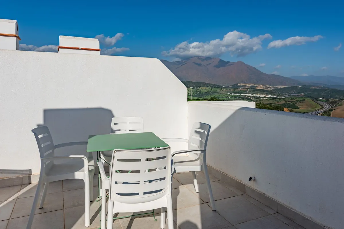 1d1f530e-9871-4f5d-934a-2d6ca908b6f8