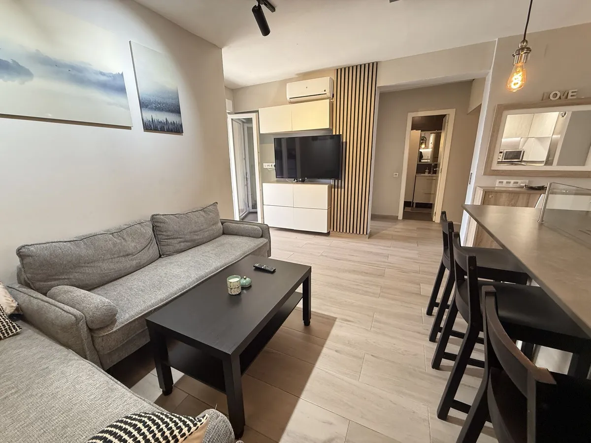 9afe24b6-84e2-4fe2-90b1-e370c27378dd