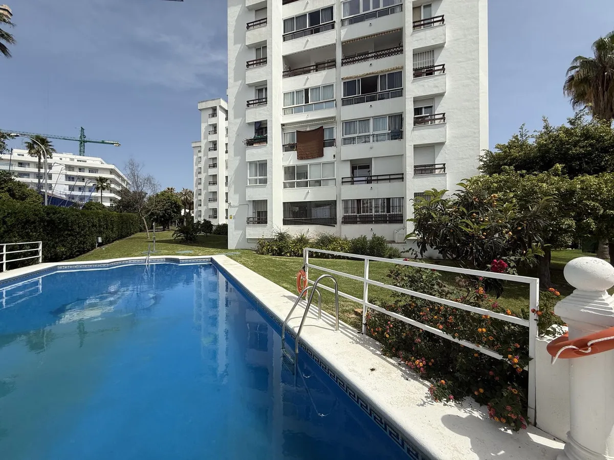 a8fe9690-c90d-45fd-b900-db0e5e36d7a3