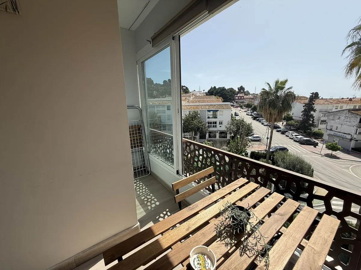 aa85b594-910c-4aae-afee-15bf0279017f