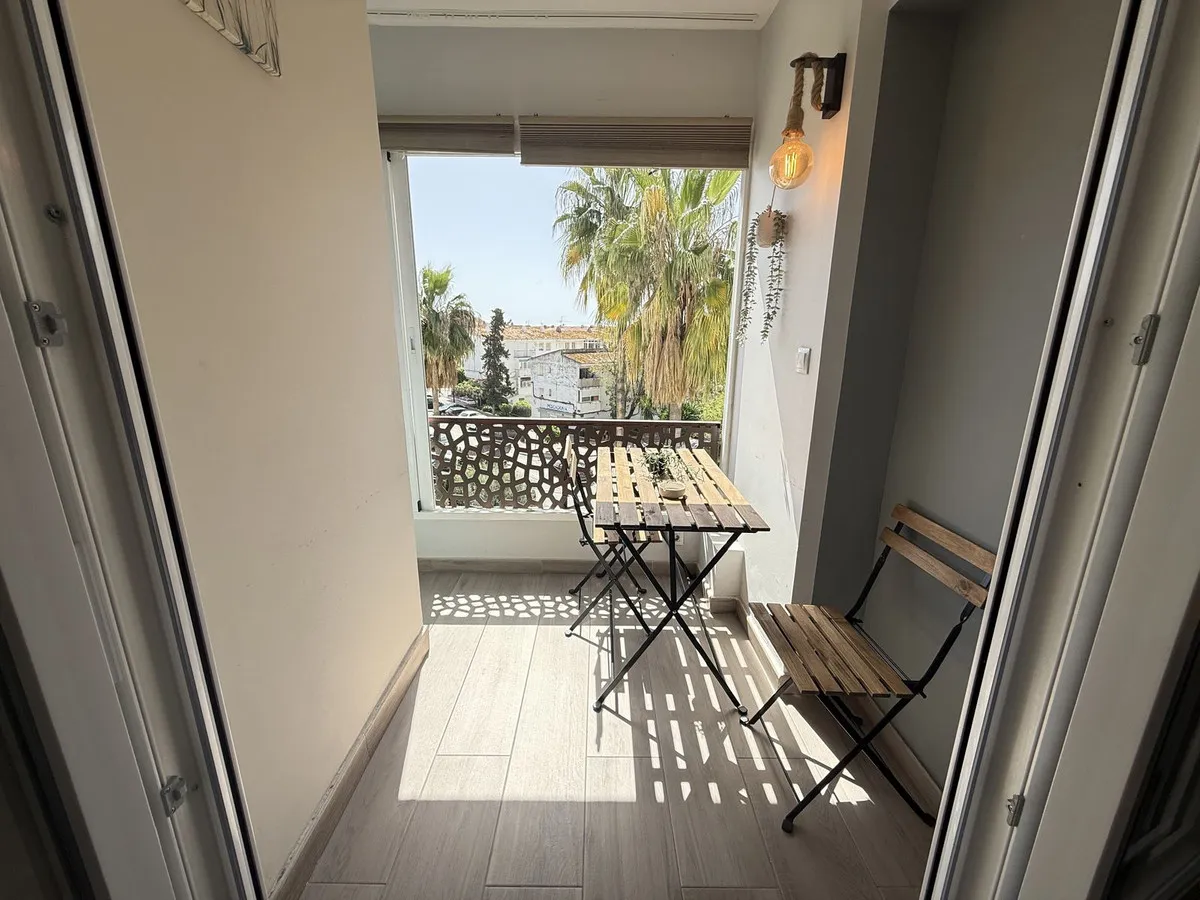 fc7899af-12a9-4127-9eef-56f7e0788e32