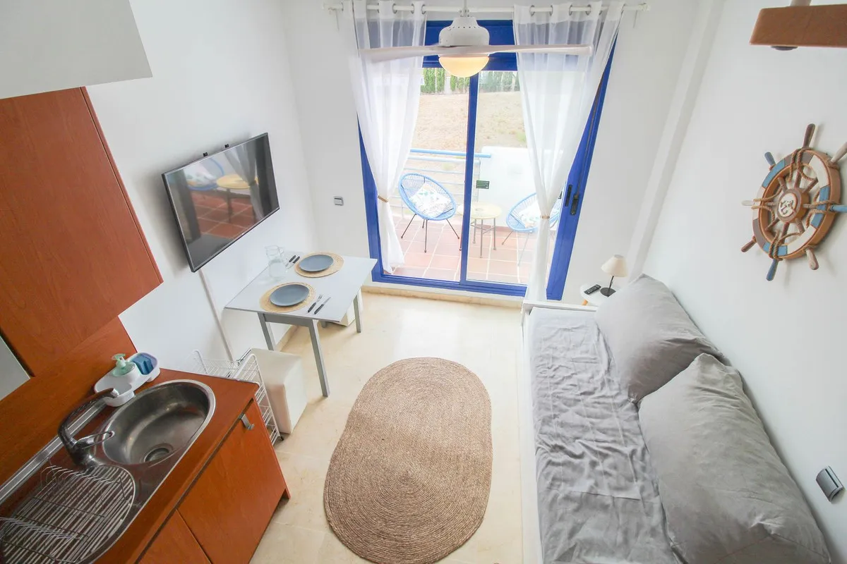 7c6ddea9-e65b-42a4-b64f-ec87c2dd1f68