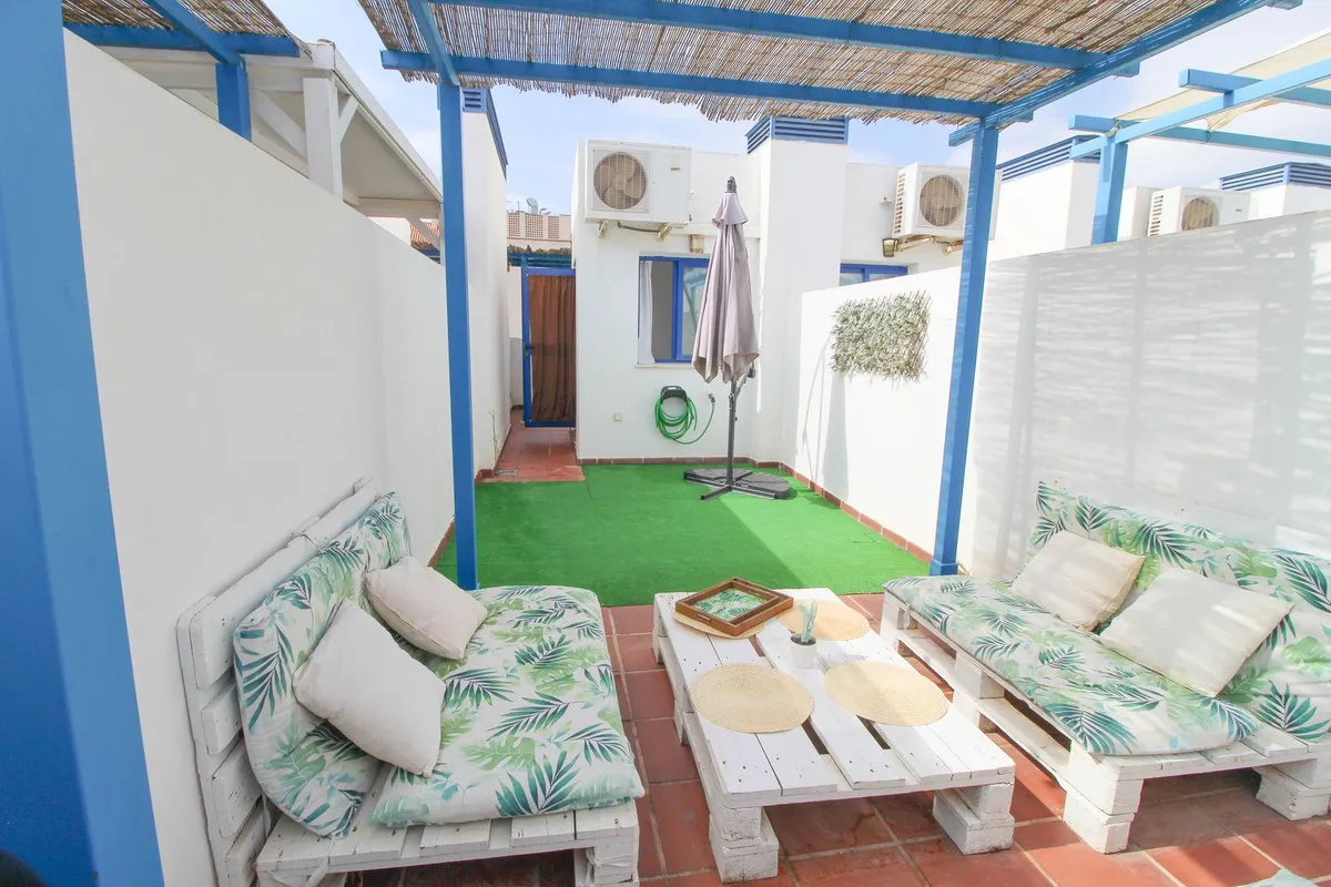 d3d95dc2-9c18-41be-81b5-eaf61963a055