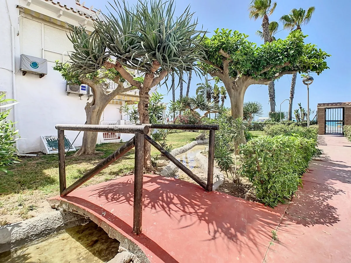 05bdeb78-068c-4a4a-a1ea-81c38051d280