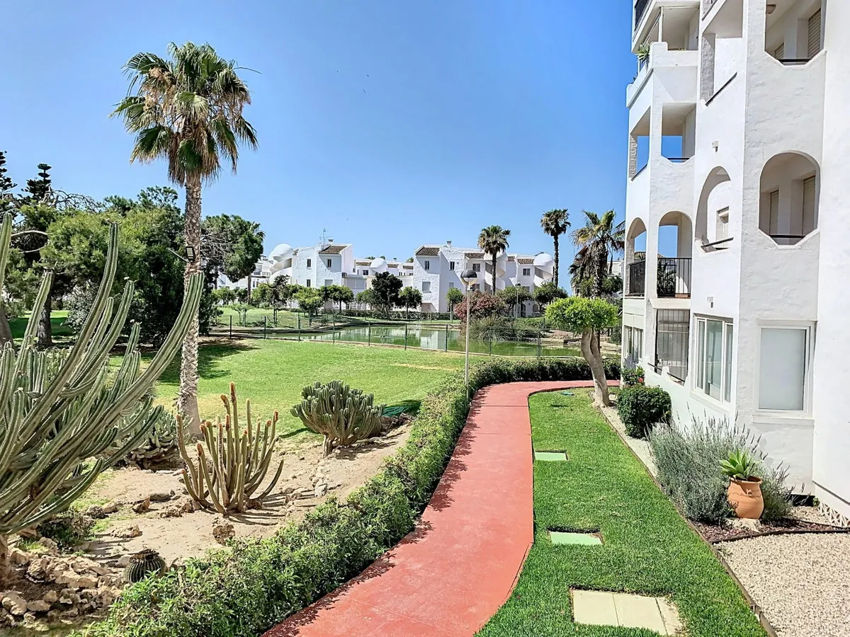 6f404198-b469-491a-8a51-6301afe81de6