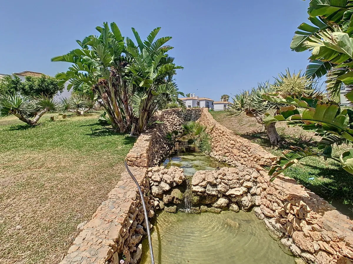 9a4eab39-442f-4136-bd54-c13e6bfad6ec