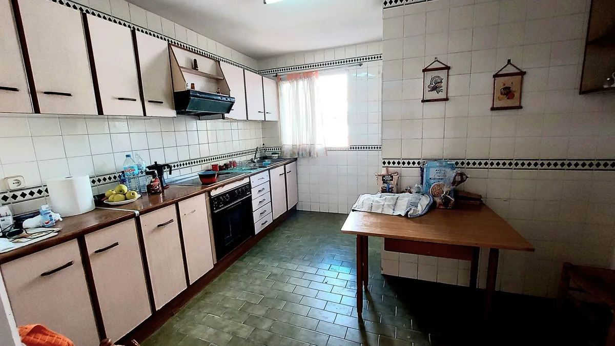 eebdb607-ed6f-4f85-a2aa-3531e4b7803a