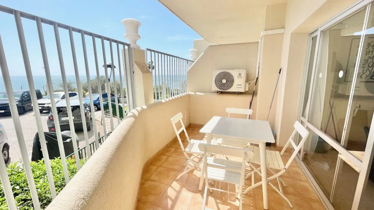 6ec603b8-435a-4796-99b6-b45cba316bde