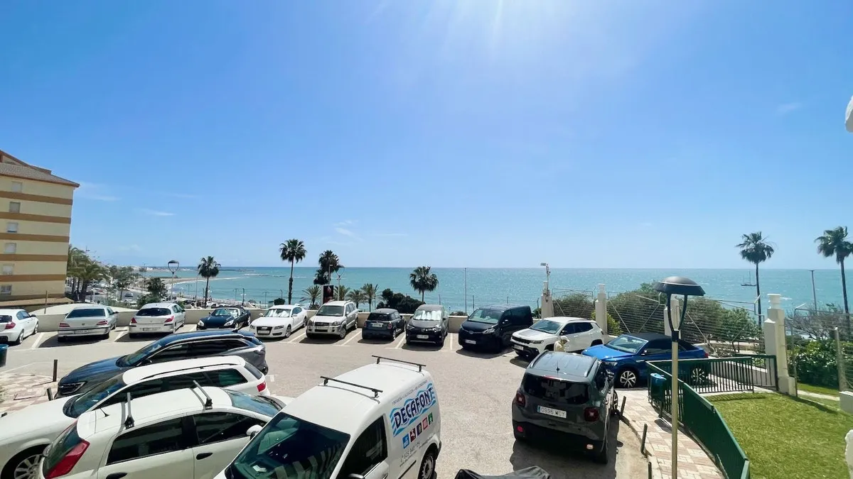 de5dc812-2fed-4f9b-be18-31974607554a