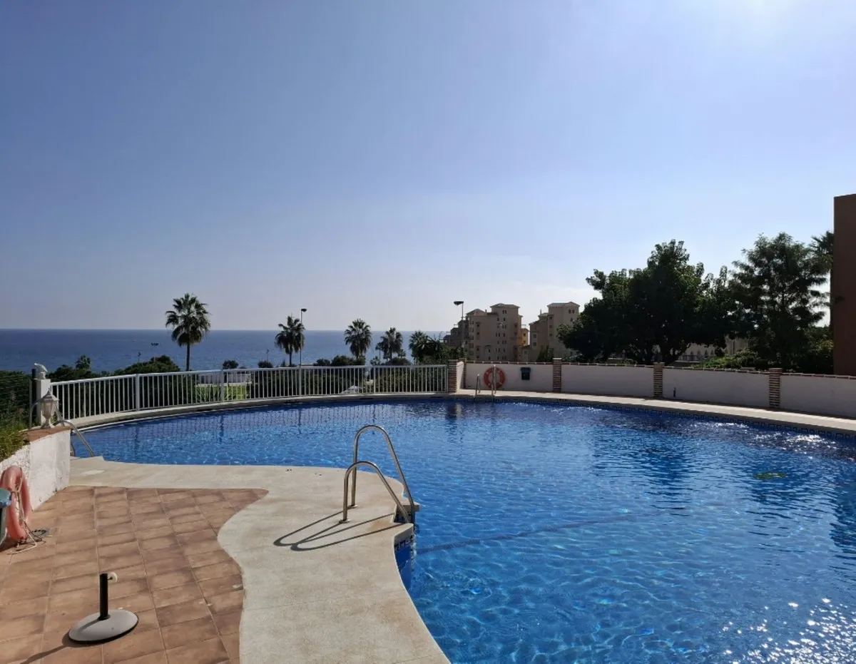 ad246b8f-a261-4951-bad1-855c8d1846f8