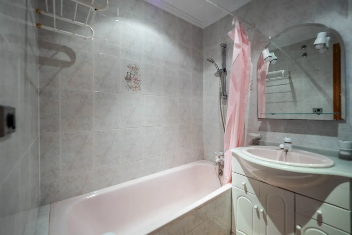 20e8ed9e-54ab-4f06-a64a-14c627e4283a