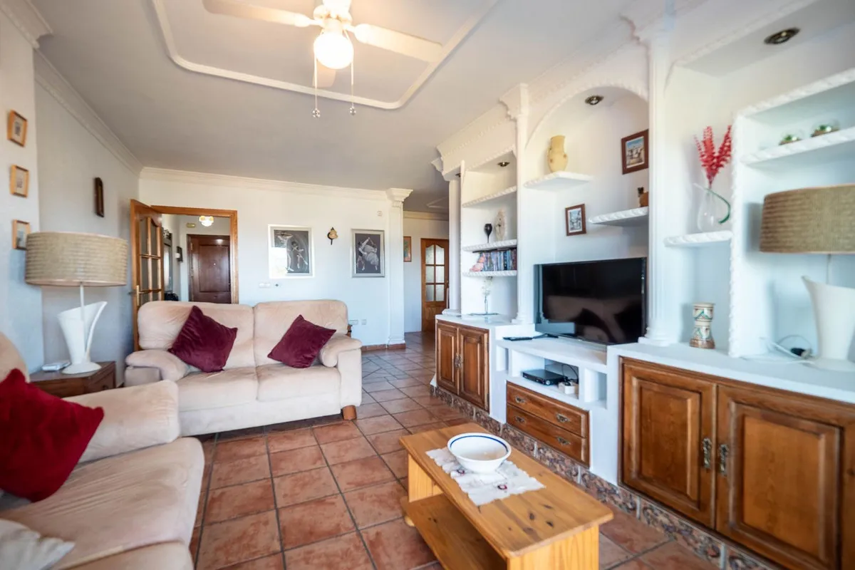 78960929-c38a-41e8-81b2-28b9f37f2764