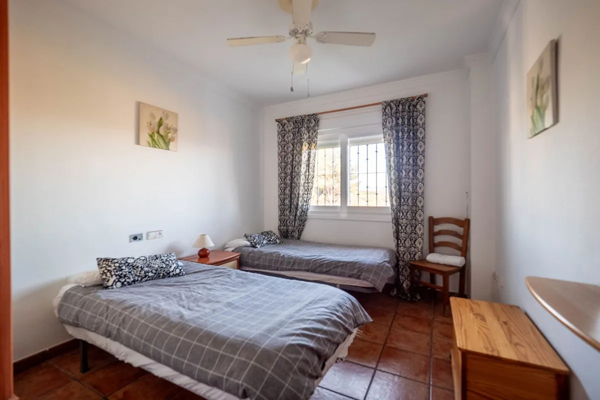 be4e5b02-7833-44e7-83d5-6b9d7503e887