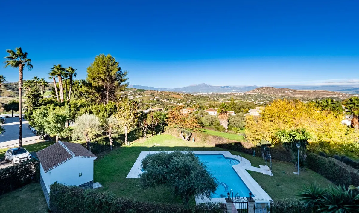 e7e3caad-dbe4-4f79-9a73-c5d3f79f99f2