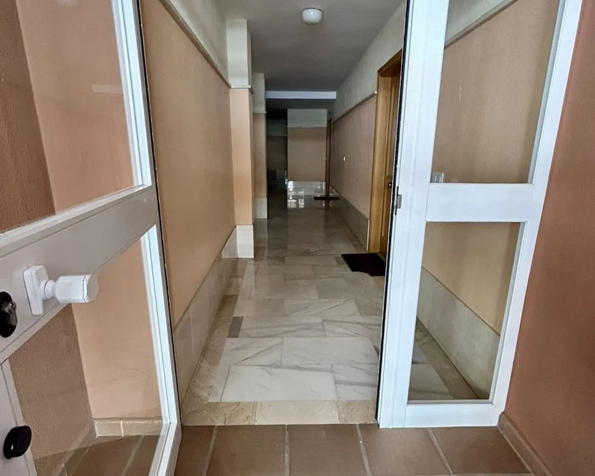 1abb74c5-f9a2-4cd3-83c2-b3769680d959