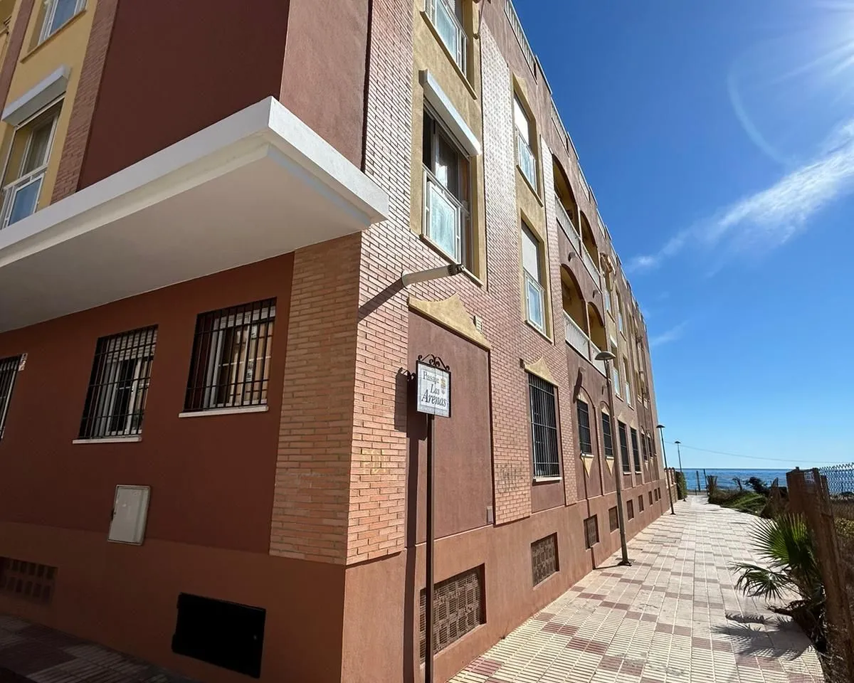 4bfc1bf4-924f-4978-94a3-821fbe9ef610