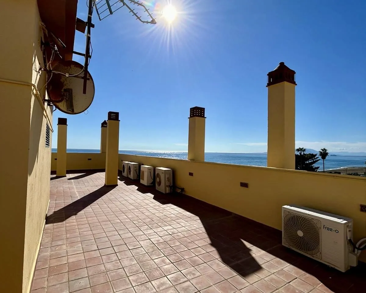 8b69bf48-0216-46be-a51b-33227444b0cb