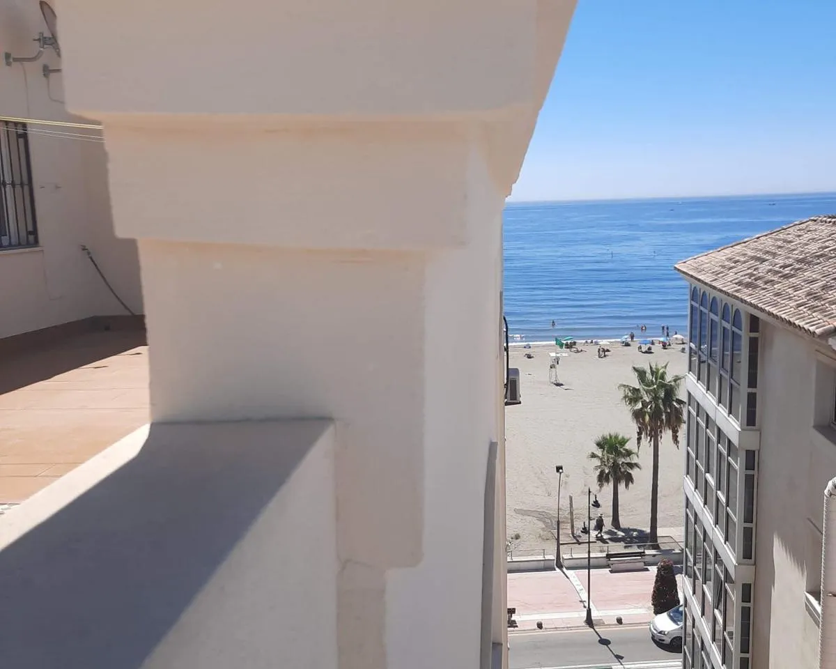 15c76e15-07cb-4c7f-8958-9193fe8262d2