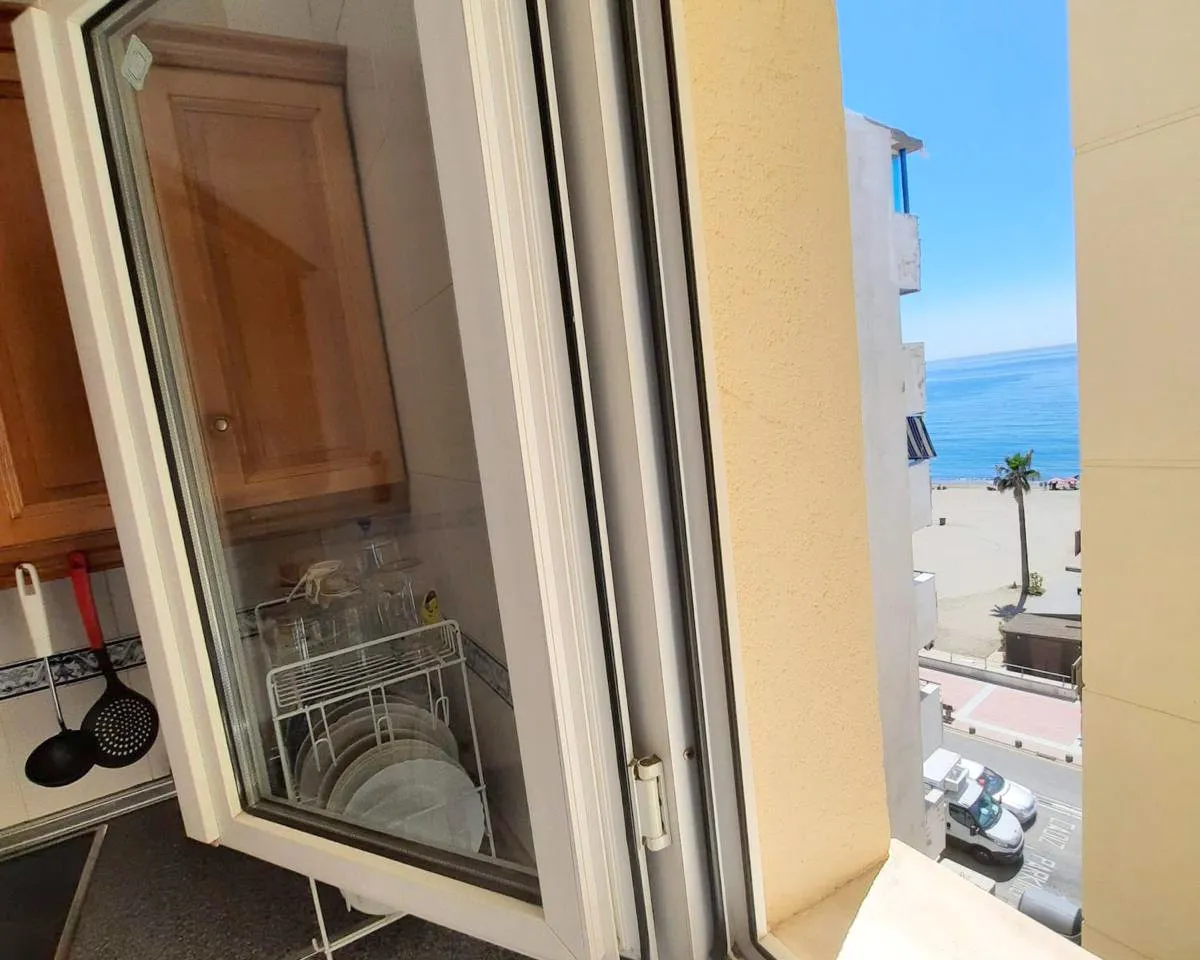 b25e6a36-47cf-4f50-a9dc-a5dbc3ffa743