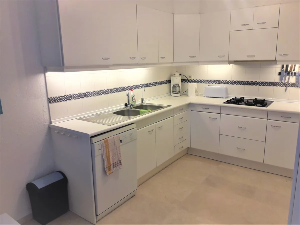 0d2659c8-547a-4a23-954c-31cb59803b79