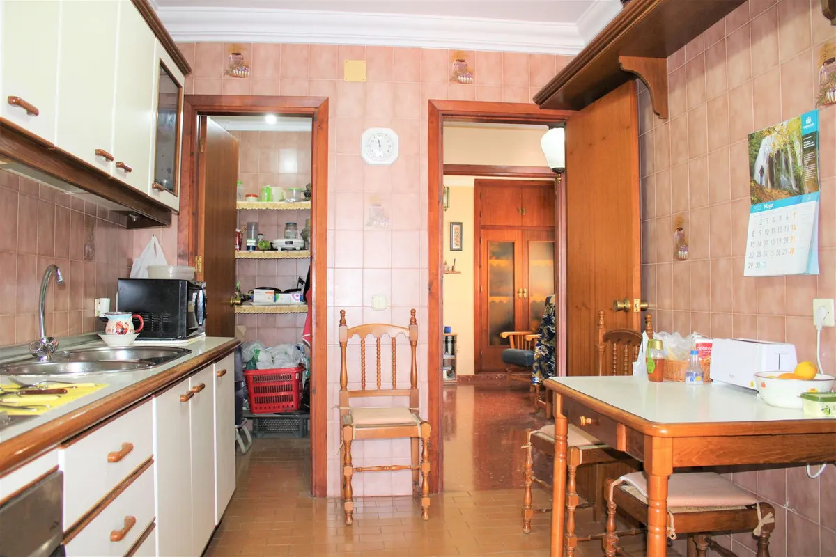 77ec7cbe-46a3-4f61-93a5-5b63767f4302