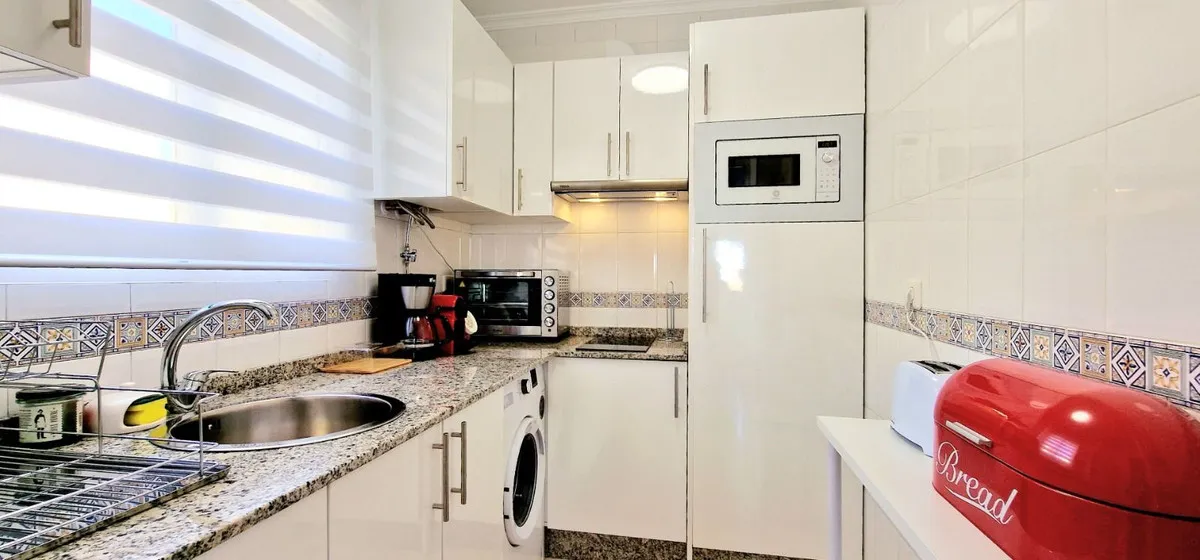 a5518764-9355-448c-8573-b5545c605cfa