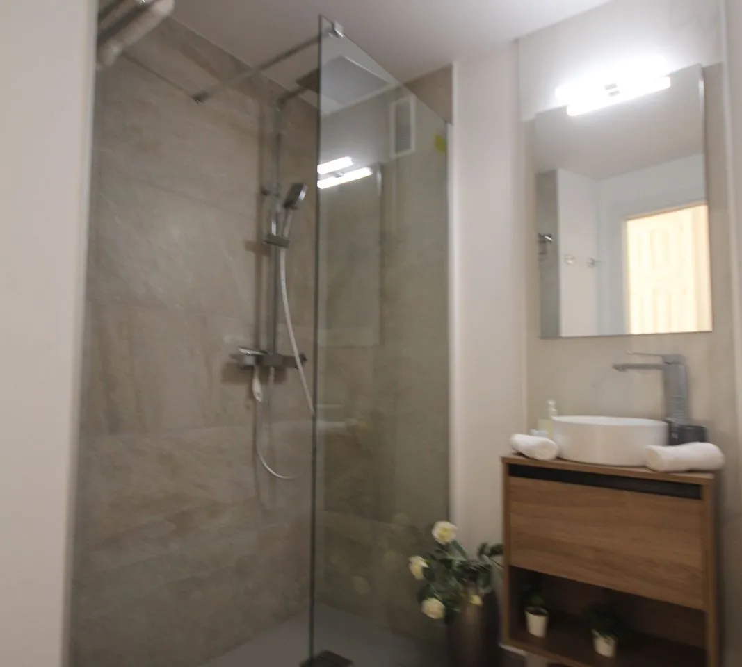 245ab7a7-ccd7-4dbf-818d-1c293d73782c