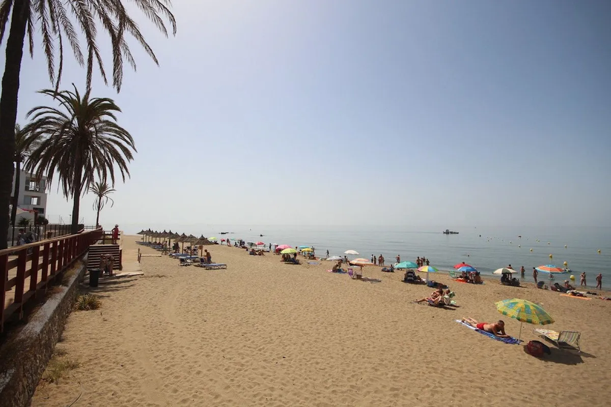 37526398-2599-4921-9b63-f2cb3bcb1f3b