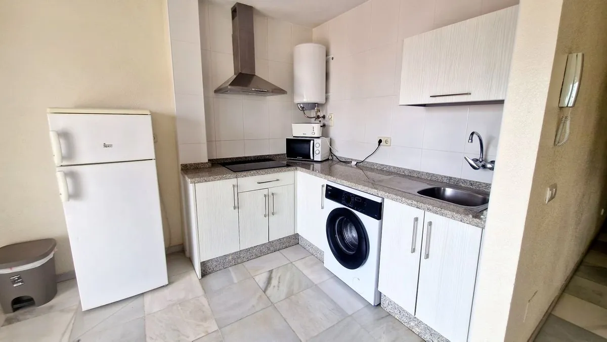 4f353fe8-2c40-4175-b492-e8d32ee518ff