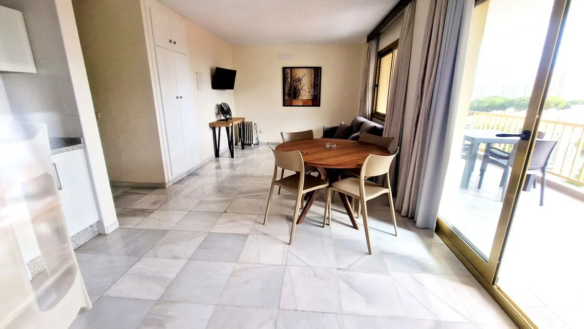 a0b04beb-322e-40ac-94ce-3bd3a5c19de1