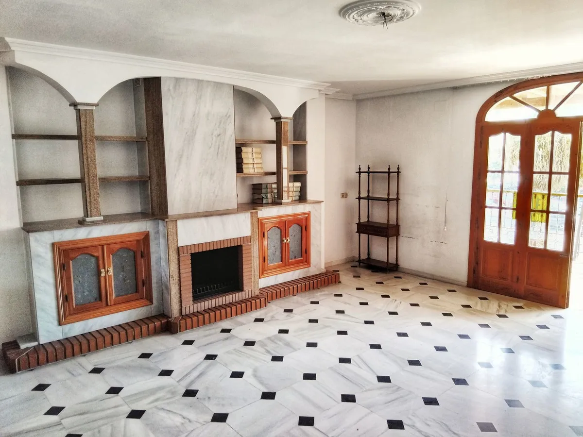 0a3c0038-8996-4c6e-9f12-b57294f06d6b