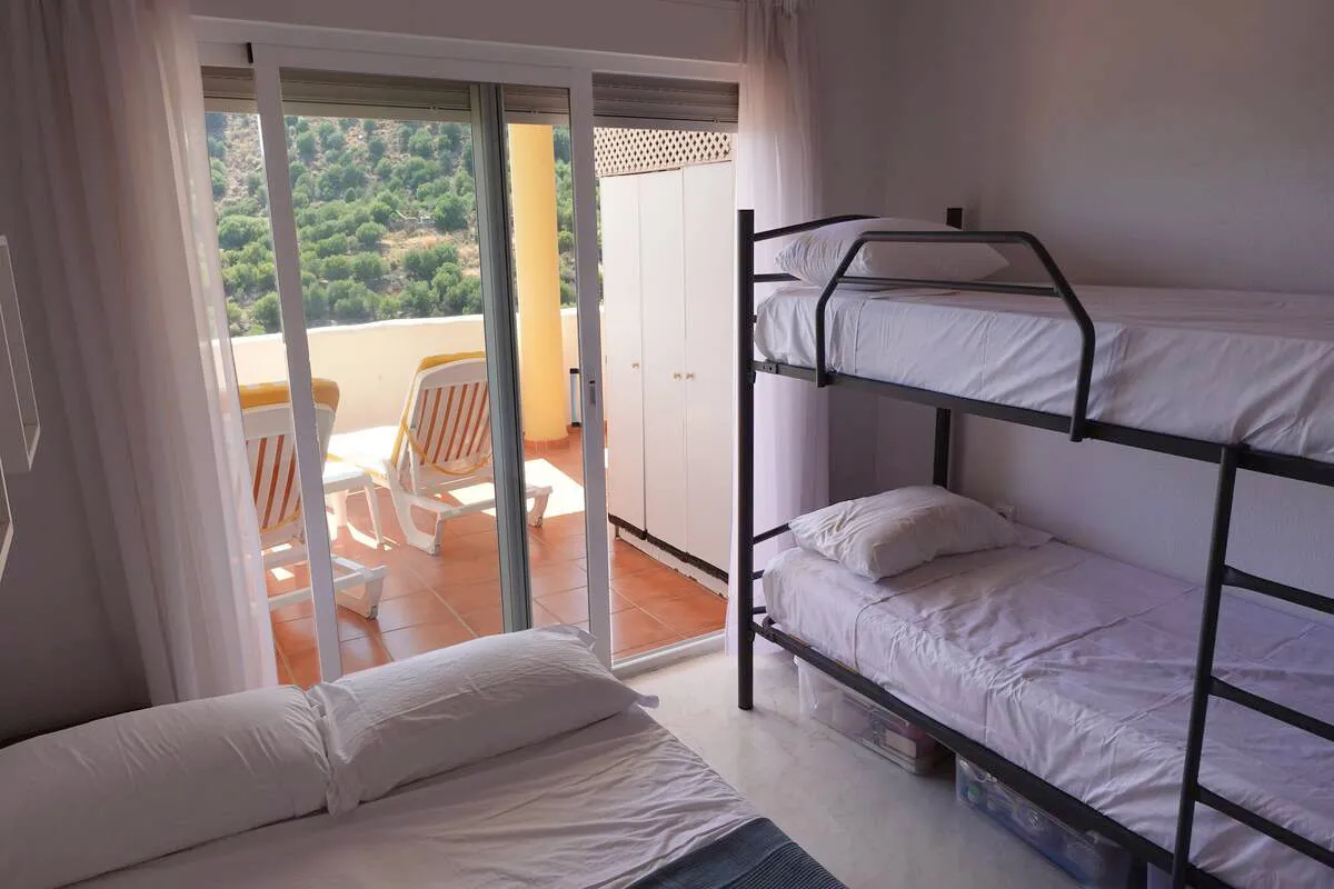 6b907e85-b094-4f90-8361-0f75019b3fc8