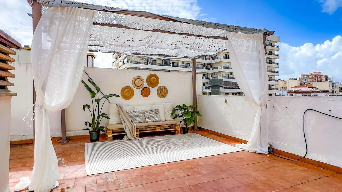 f5a65f15-6d84-4534-b17a-3ec5e5e58b5a