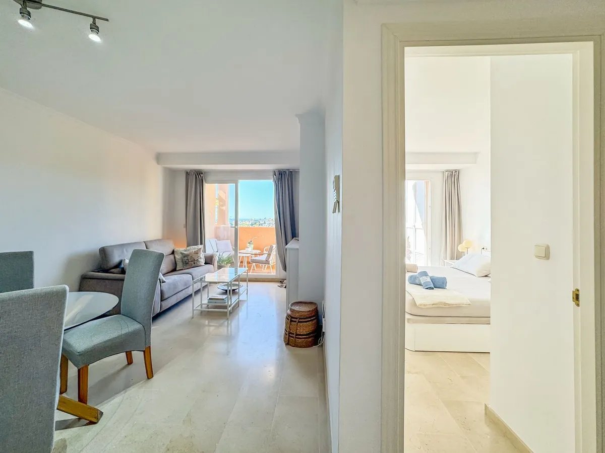 0f7266bd-75c9-4f4e-8f72-c74f5804c0d4