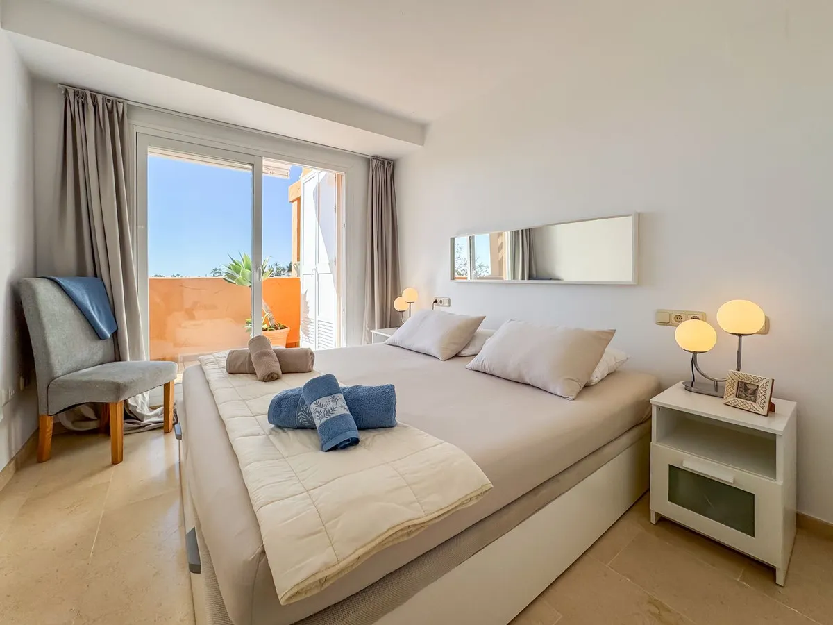 a49365f3-34c6-46dd-ae08-1acc0e93c0eb