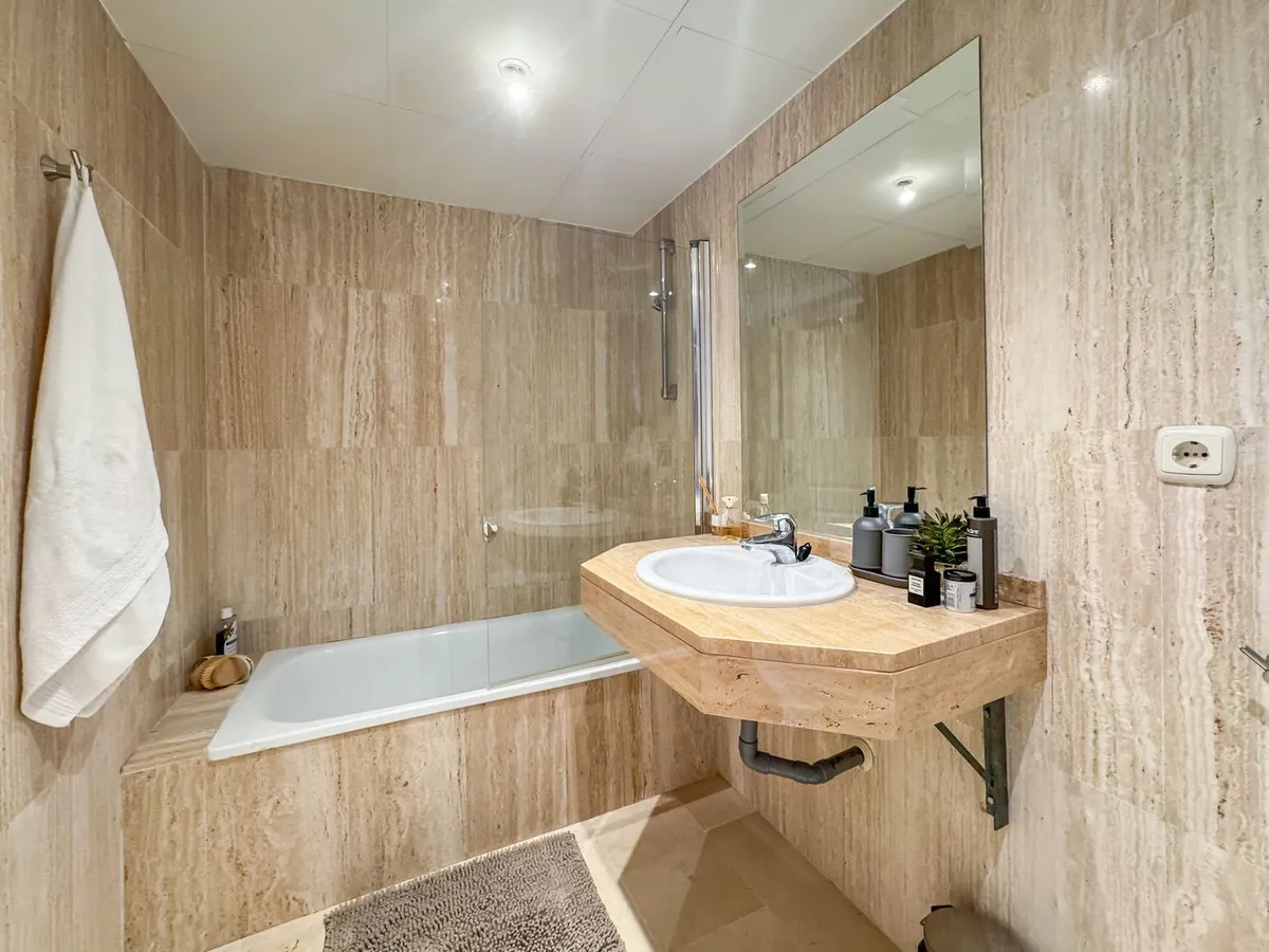 c01d3d23-dfb1-4a80-af27-775dd50d169f