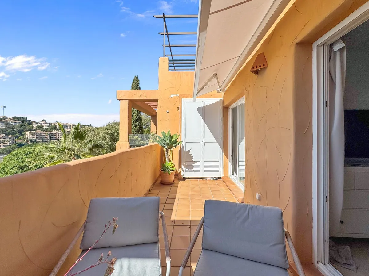 efb73cdf-a861-4fbe-a42c-102e993512d7