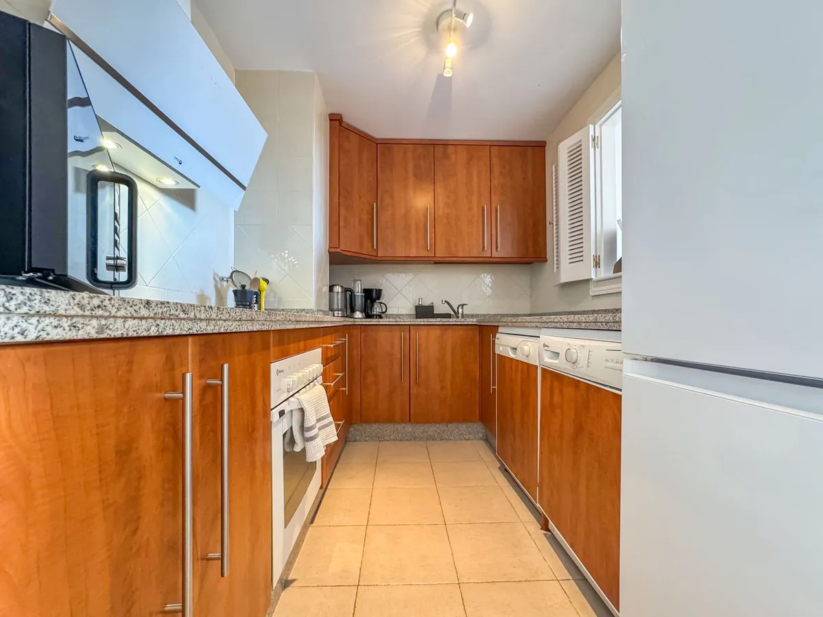 f5c01bad-90c5-4ee6-9f4e-985721a9713a