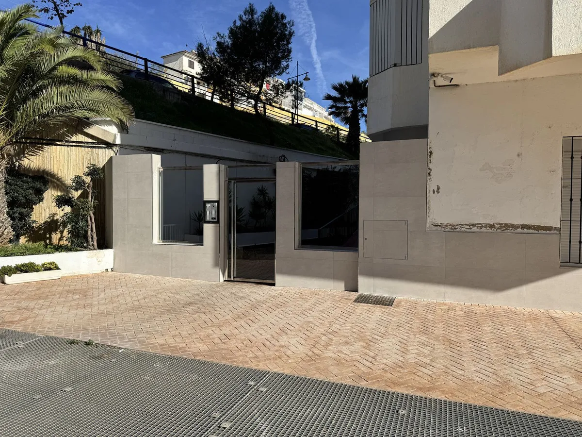 f542639c-fa89-4d3d-a588-9eab178f709c