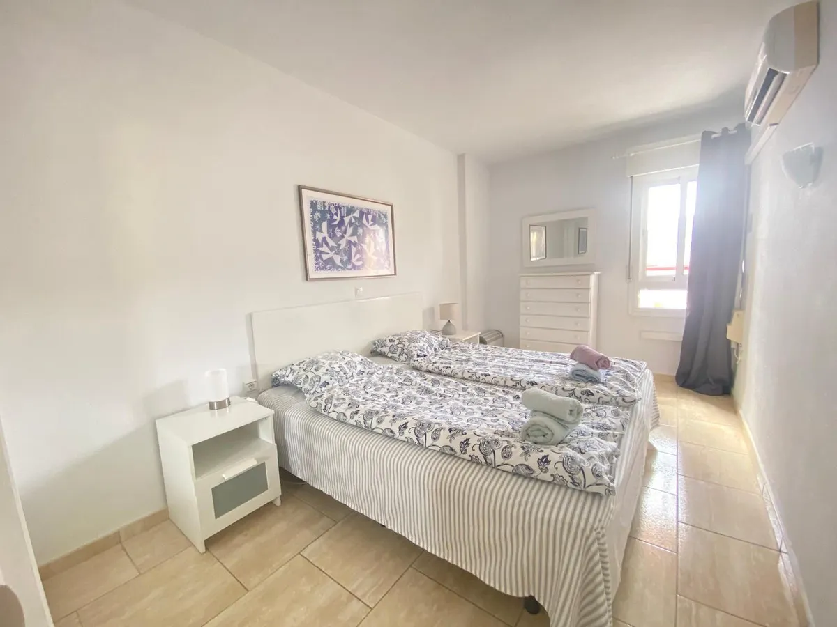 2693479c-c2dc-42b3-83a7-5621dffe4f91