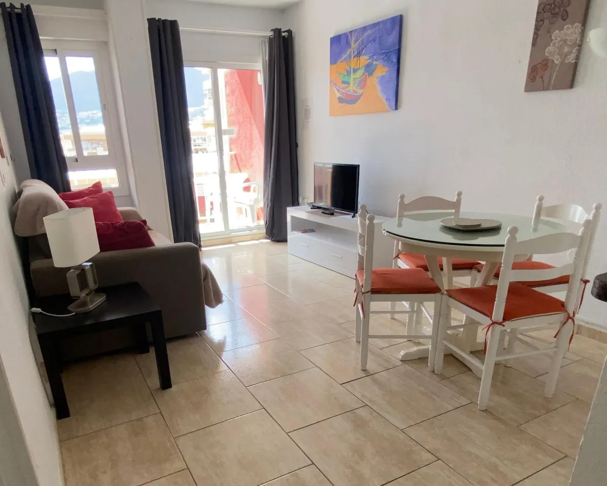 932b83c6-3a72-4df0-9008-f1f5622c0d5b