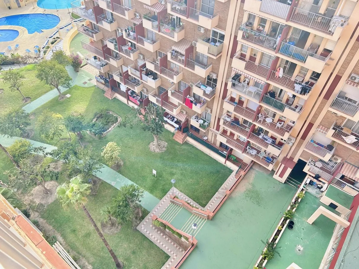 9896732b-a0e6-49a2-8cd0-79003a18d50f